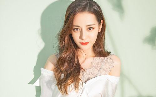 今日娱乐爆料迪丽热巴,娱乐界再掀热议狂潮！  第1张